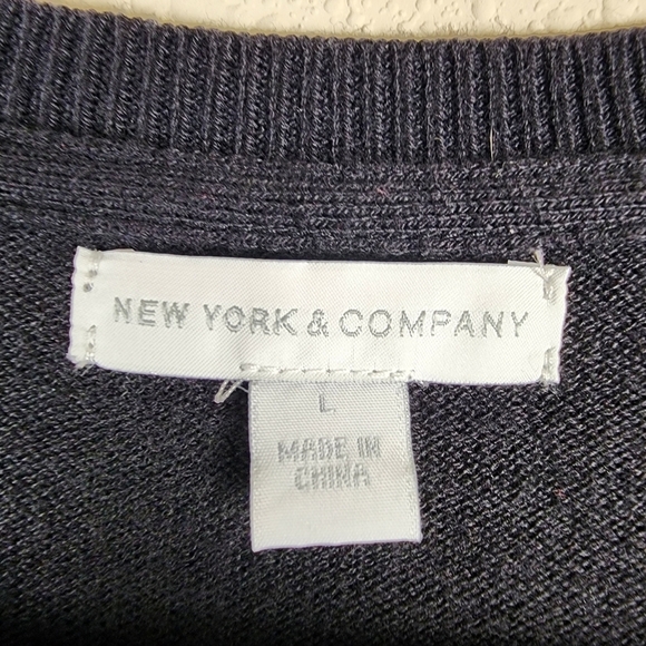 New York & Company Cardigan Sweater Black Floral Woman's Size Large - Picture 4 of 8